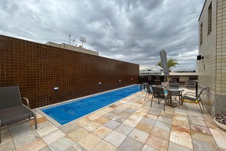 Apartamento para alugar com 145m², 3 quartos e 2 vagas Apartamento para alugar com 145m², 3 quartos e 2 vagasÁrea comum - Piscina