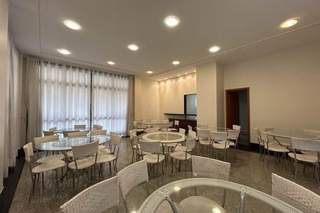 Apartamento para alugar com 145m², 3 quartos e 2 vagas Apartamento para alugar com 145m², 3 quartos e 2 vagasÁrea comum - Salão de festas