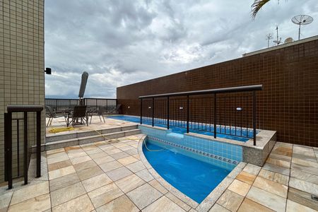 Apartamento para alugar com 145m², 3 quartos e 2 vagas Apartamento para alugar com 145m², 3 quartos e 2 vagasÁrea comum - Piscina