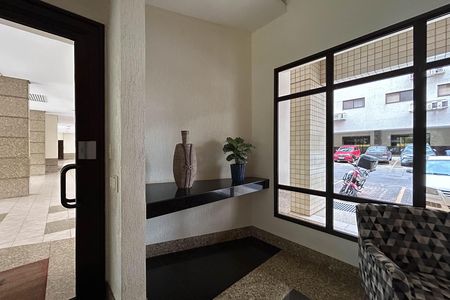 Apartamento para alugar com 145m², 3 quartos e 2 vagas Apartamento para alugar com 145m², 3 quartos e 2 vagasHall de entrada