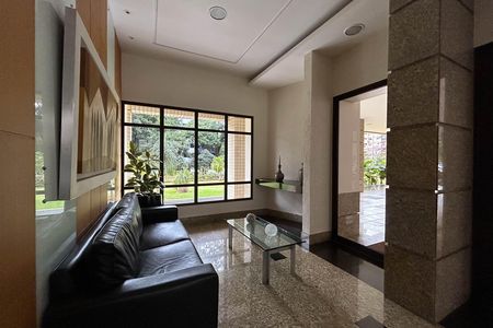 Apartamento para alugar com 145m², 3 quartos e 2 vagas Apartamento para alugar com 145m², 3 quartos e 2 vagasHall de entrada