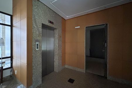 Apartamento para alugar com 145m², 3 quartos e 2 vagas Apartamento para alugar com 145m², 3 quartos e 2 vagasHall de entrada