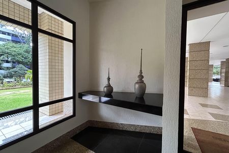 Apartamento para alugar com 145m², 3 quartos e 2 vagas Apartamento para alugar com 145m², 3 quartos e 2 vagasHall de entrada