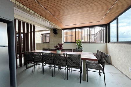 Apartamento para alugar com 145m², 3 quartos e 2 vagas Apartamento para alugar com 145m², 3 quartos e 2 vagasÁrea comum - Churrasqueira