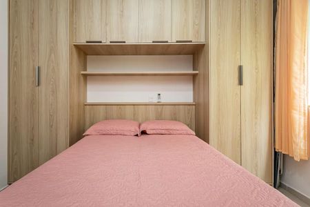 Quarto de apartamento para alugar com 2 quartos, 62m² em RESIDENCIAL PORTUGALIA ||, Florianópolis