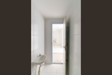 Apartamento para alugar com 32m², 2 quartos e sem vaga Apartamento para alugar com 32m², 2 quartos e sem vagaBanheiro
