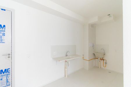 Cozinha de apartamento para alugar com 2 quartos, 32m² em Quinta da Paineira, São Paulo
