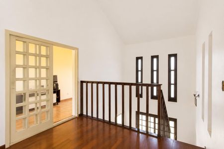 Casa para alugar com 520m², 4 quartos e 5 vagas