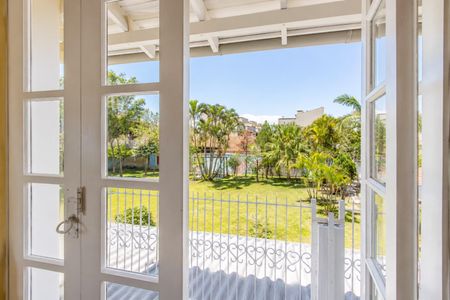 Casa para alugar com 520m², 4 quartos e 5 vagas