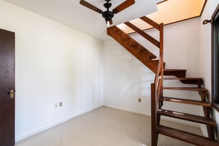 Casa para alugar com 520m², 4 quartos e 5 vagas