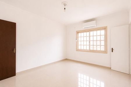 Casa para alugar com 520m², 4 quartos e 5 vagas Casa para alugar com 520m², 4 quartos e 5 vagasQuarto 3