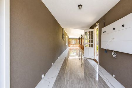 Casa para alugar com 520m², 4 quartos e 5 vagas