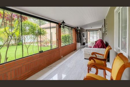 Casa para alugar com 520m², 4 quartos e 5 vagas