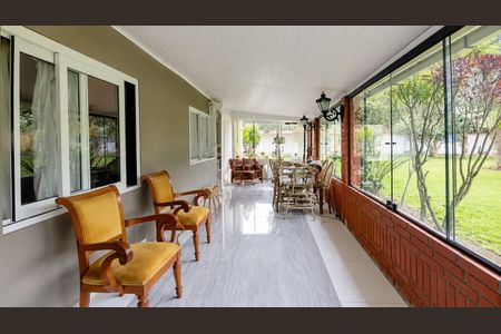 Casa para alugar com 520m², 4 quartos e 5 vagas