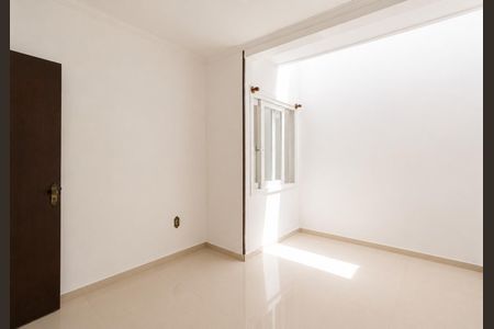Casa para alugar com 520m², 4 quartos e 5 vagas Casa para alugar com 520m², 4 quartos e 5 vagasQuarto 4