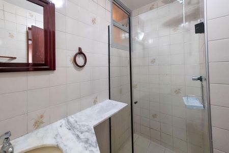Apartamento à venda com 74m², 2 quartos e 1 vaga Apartamento à venda com 74m², 2 quartos e 1 vagaBanheiro