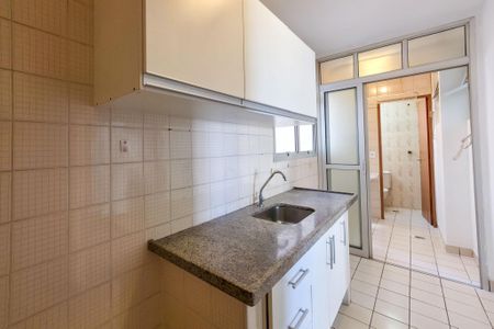 Apartamento à venda com 74m², 2 quartos e 1 vaga Apartamento à venda com 74m², 2 quartos e 1 vagaCozinha