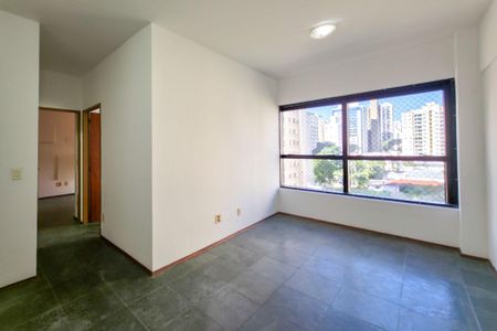 Sala de apartamento à venda com 2 quartos, 74m² em Cambuí, Campinas