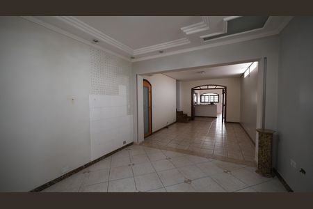 Casa para alugar com 4 quartos, 380m² em Vila Eldizia, Santo André