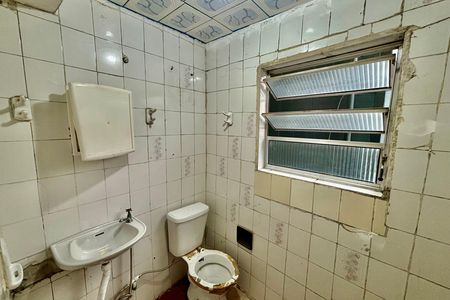 Banheiro  de apartamento para alugar com 1 quarto, 40m² em Vila Ponte Rasa, São Paulo