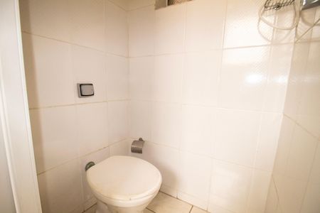 Apartamento para alugar com 100m², 3 quartos e sem vaga Apartamento para alugar com 100m², 3 quartos e sem vagaDCE- Banheiro de Serviço