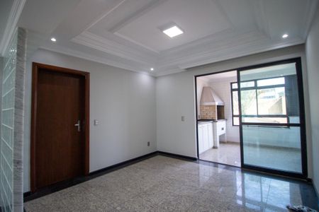 Apartamento para alugar com 226m², 4 quartos e 3 vagas Apartamento para alugar com 226m², 4 quartos e 3 vagasSala 2