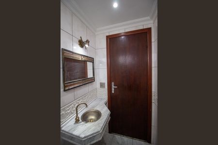 Apartamento para alugar com 226m², 4 quartos e 3 vagas Apartamento para alugar com 226m², 4 quartos e 3 vagasLavabo