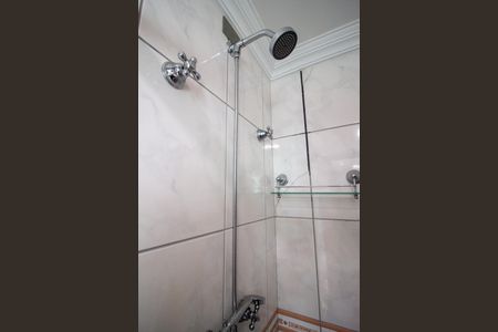 Apartamento para alugar com 226m², 4 quartos e 3 vagas Apartamento para alugar com 226m², 4 quartos e 3 vagasBanheiro da Suíte 2