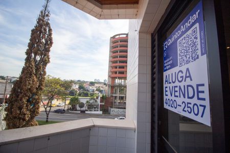 Apartamento para alugar com 226m², 4 quartos e 3 vagas Apartamento para alugar com 226m², 4 quartos e 3 vagasJanela Suite