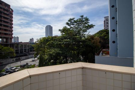 Apartamento para alugar com 226m², 4 quartos e 3 vagas Apartamento para alugar com 226m², 4 quartos e 3 vagasVista da Suite 1