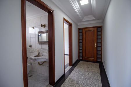 Apartamento para alugar com 226m², 4 quartos e 3 vagas Apartamento para alugar com 226m², 4 quartos e 3 vagasHall de entrada