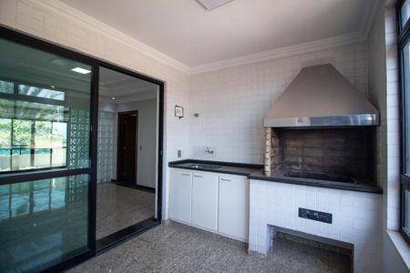 Apartamento para alugar com 226m², 4 quartos e 3 vagas Apartamento para alugar com 226m², 4 quartos e 3 vagasÁrea gourmet