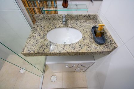Apartamento à venda com 50m², 2 quartos e 1 vaga Apartamento à venda com 50m², 2 quartos e 1 vagaBanheiro