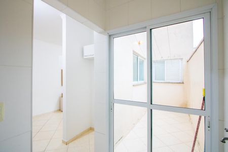 Apartamento à venda com 50m², 2 quartos e 1 vaga Apartamento à venda com 50m², 2 quartos e 1 vagaÁrea de serviço