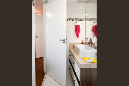 Apartamento à venda com 59m², 2 quartos e 1 vaga Apartamento à venda com 59m², 2 quartos e 1 vagaBanheiro da Suíte