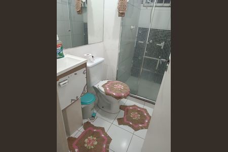 Banheiro de apartamento para alugar com 2 quartos, 42m² em Fátima, Canoas