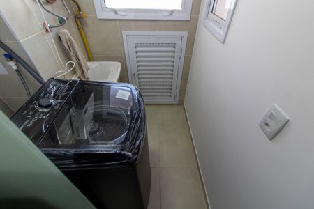 Apartamento para alugar com 76m², 2 quartos e 2 vagas Apartamento para alugar com 76m², 2 quartos e 2 vagasÁREA DE SERVIÇO