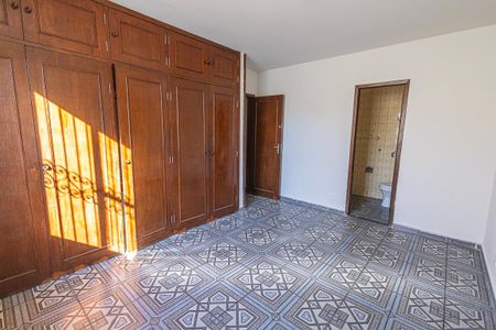 Casa para alugar com 230m², 4 quartos e 4 vagas Casa para alugar com 230m², 4 quartos e 4 vagasquarto 1 / suite