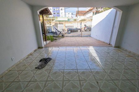 Casa para alugar com 230m², 4 quartos e 4 vagas Casa para alugar com 230m², 4 quartos e 4 vagasquital / garagem