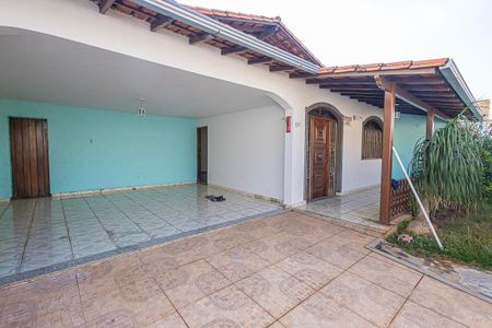 Casa para alugar com 230m², 4 quartos e 4 vagas Casa para alugar com 230m², 4 quartos e 4 vagasquital / garagem