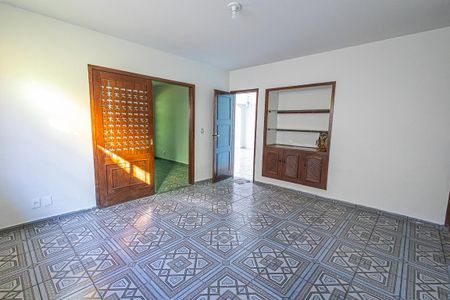 Casa para alugar com 230m², 4 quartos e 4 vagas Casa para alugar com 230m², 4 quartos e 4 vagascop