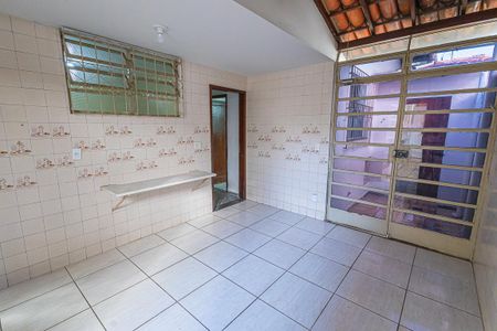 Casa para alugar com 230m², 4 quartos e 4 vagas Casa para alugar com 230m², 4 quartos e 4 vagasarea de serviço