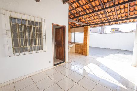 Casa para alugar com 230m², 4 quartos e 4 vagas Casa para alugar com 230m², 4 quartos e 4 vagasarea de serviço