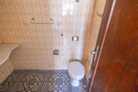 Casa para alugar com 230m², 4 quartos e 4 vagas Casa para alugar com 230m², 4 quartos e 4 vagassuite