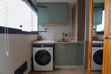 Apartamento à venda com 60m², 2 quartos e 1 vaga Apartamento à venda com 60m², 2 quartos e 1 vagaAREA DE SERVIÇO