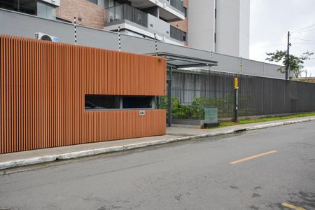 Apartamento à venda com 60m², 2 quartos e 1 vaga Apartamento à venda com 60m², 2 quartos e 1 vagaFACHADA