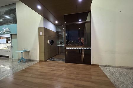 Apartamento à venda com 47m², 2 quartos e 1 vaga Apartamento à venda com 47m², 2 quartos e 1 vagaFachada