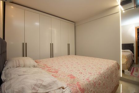 Apartamento à venda com 47m², 2 quartos e 1 vaga Apartamento à venda com 47m², 2 quartos e 1 vagaQuarto 1