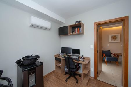 Apartamento à venda com 164m², 4 quartos e 3 vagasQUARTO4