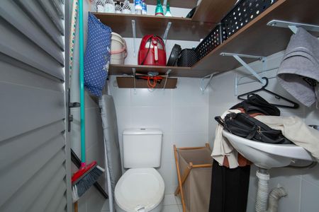 Apartamento à venda com 164m², 4 quartos e 3 vagasBANHEIRO DE EMPREGADA